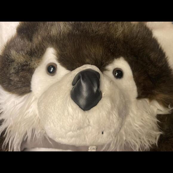 Childrens Wolf Hat from Calgary Zoo! - Picture 2 of 8